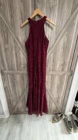 NW Nightway Burgundy Lace Halter Mermaid Evening Gown size 8 - Image 4