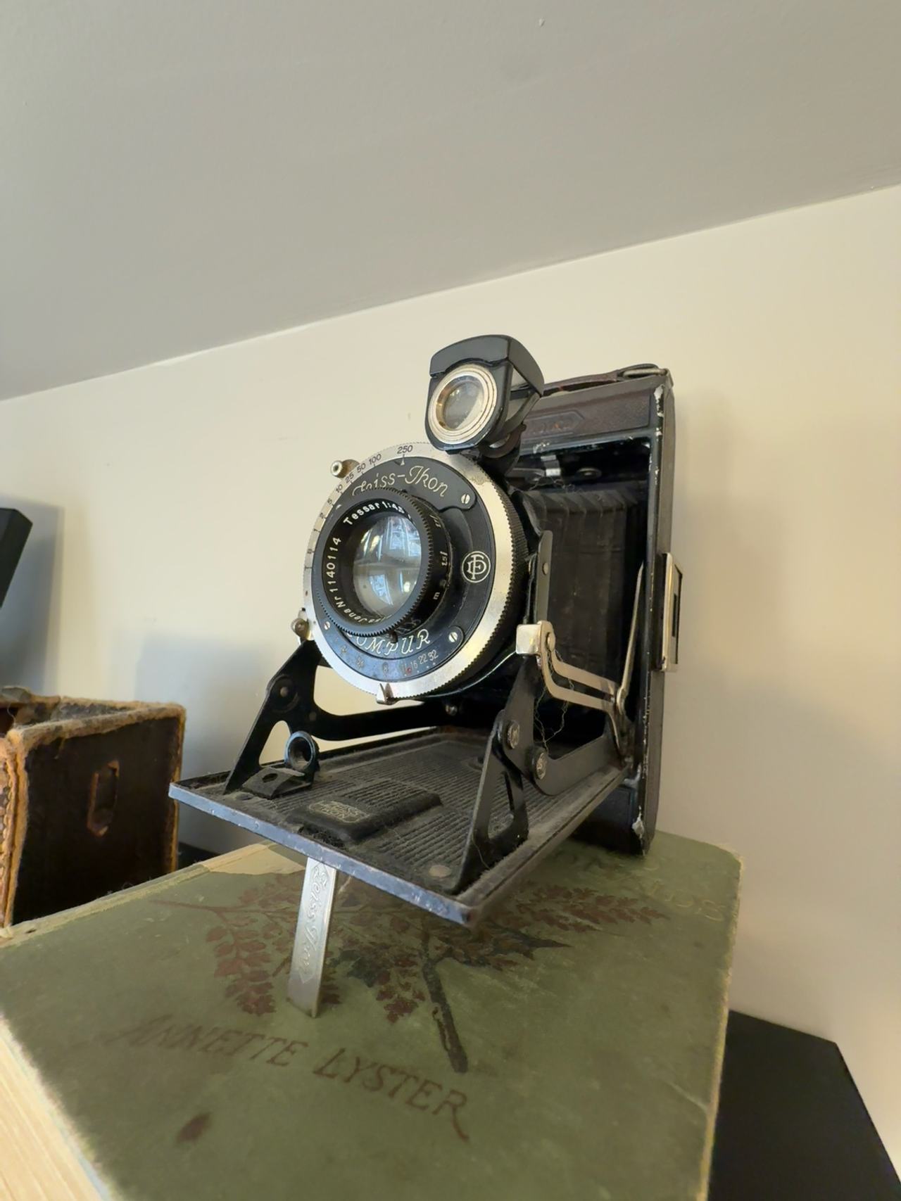 Voigtlander Inos II 6x9 Folding Camera