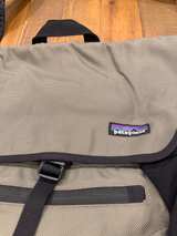 Patagonia Vertical Mass Shoulder Bag Green Vintage - Image 5