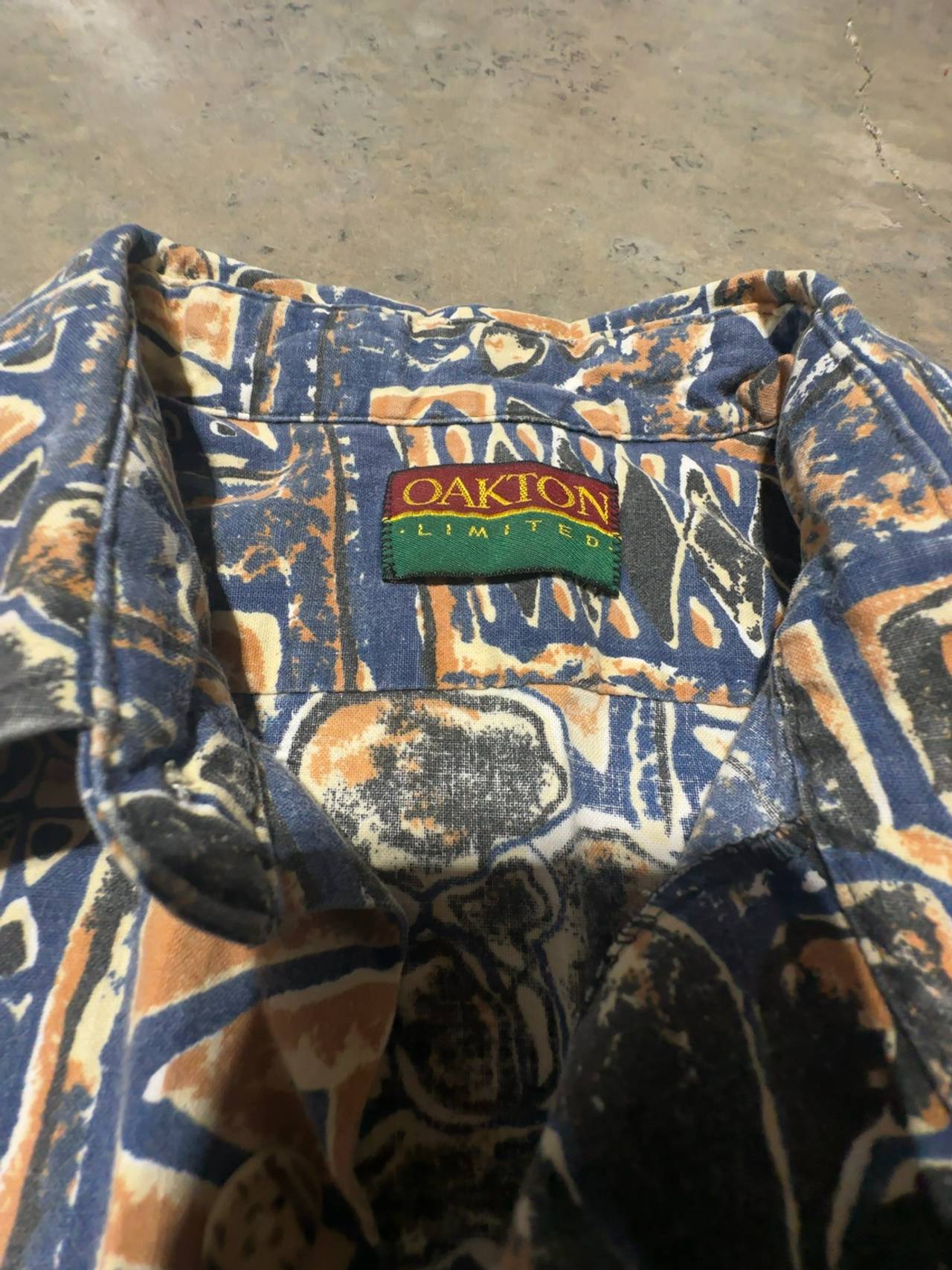 Oakton Limited Hawaiian Brown and Navy Baggy Button Up