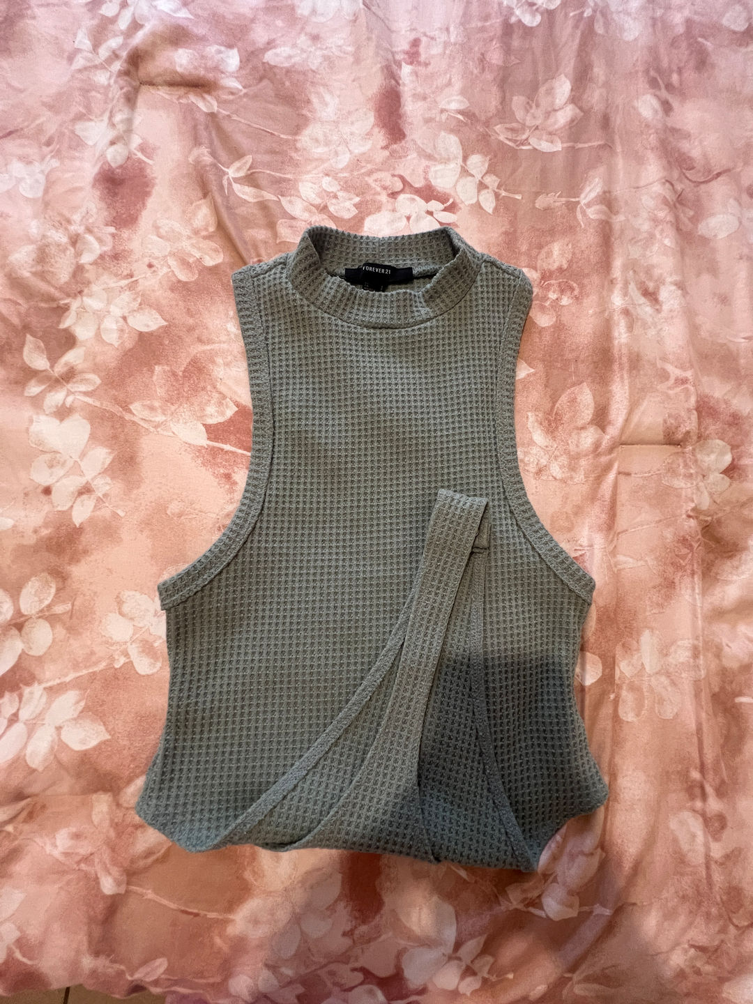 sleeveless knit crop top