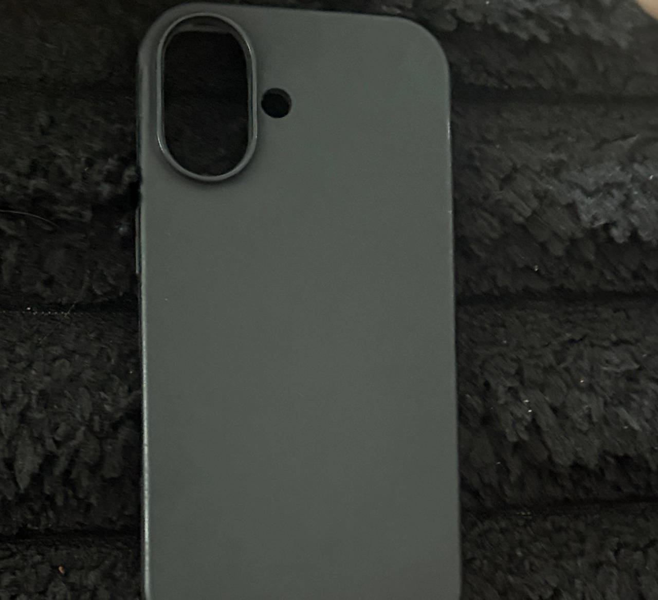 Silicone Case iPhone 16