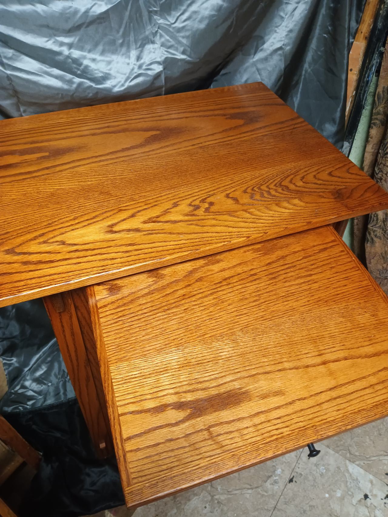 Simply Amish McCoy Deluxe Nightstand w/Opening, Oak