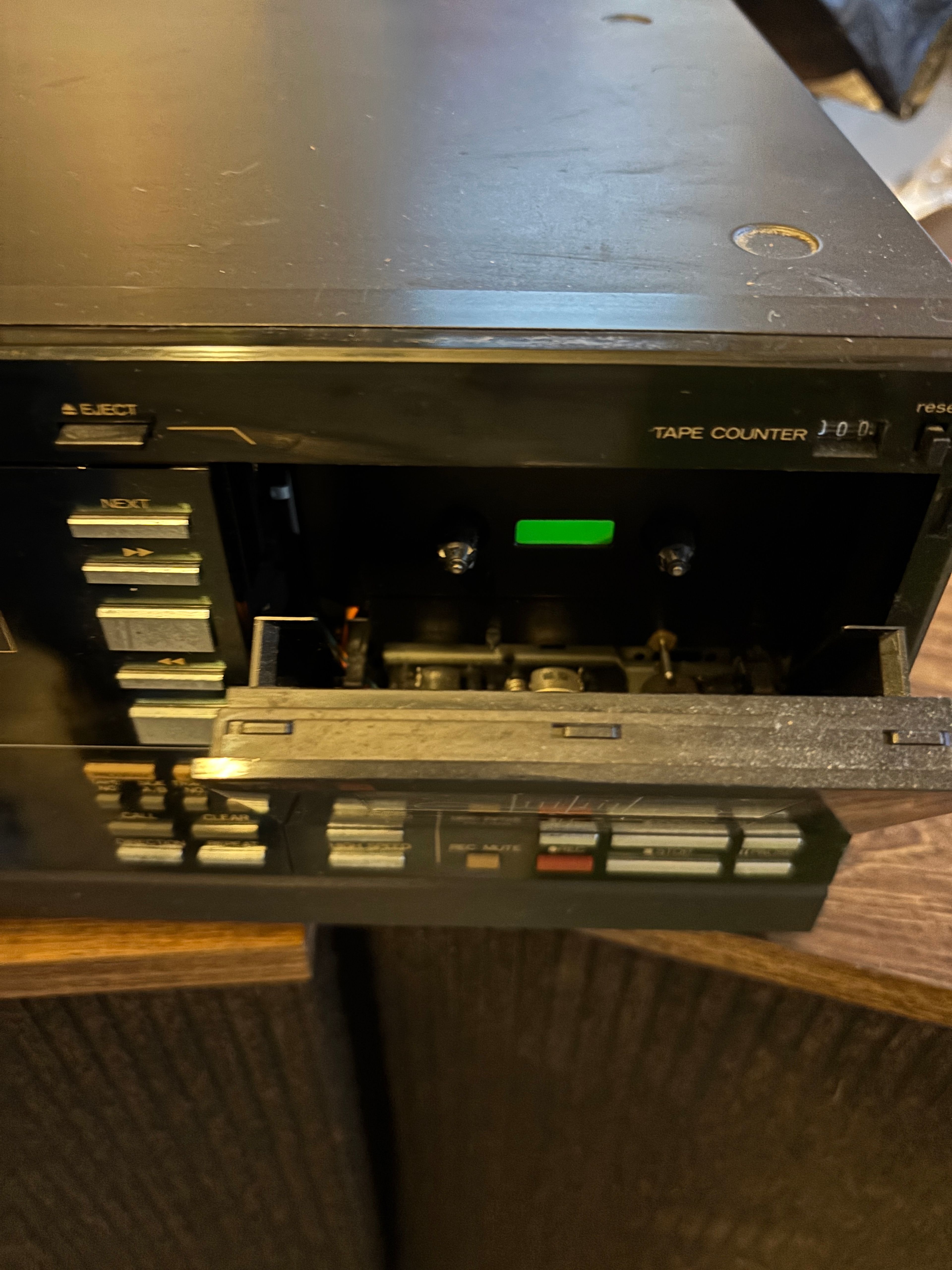 Mitsubishi DT-156 Auto-Changer Double Cassette Deck - Image 2