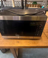 Galanz 1.2 Cu. Ft. 3-in-1 SpeedWave Microwave Oven - Image 1