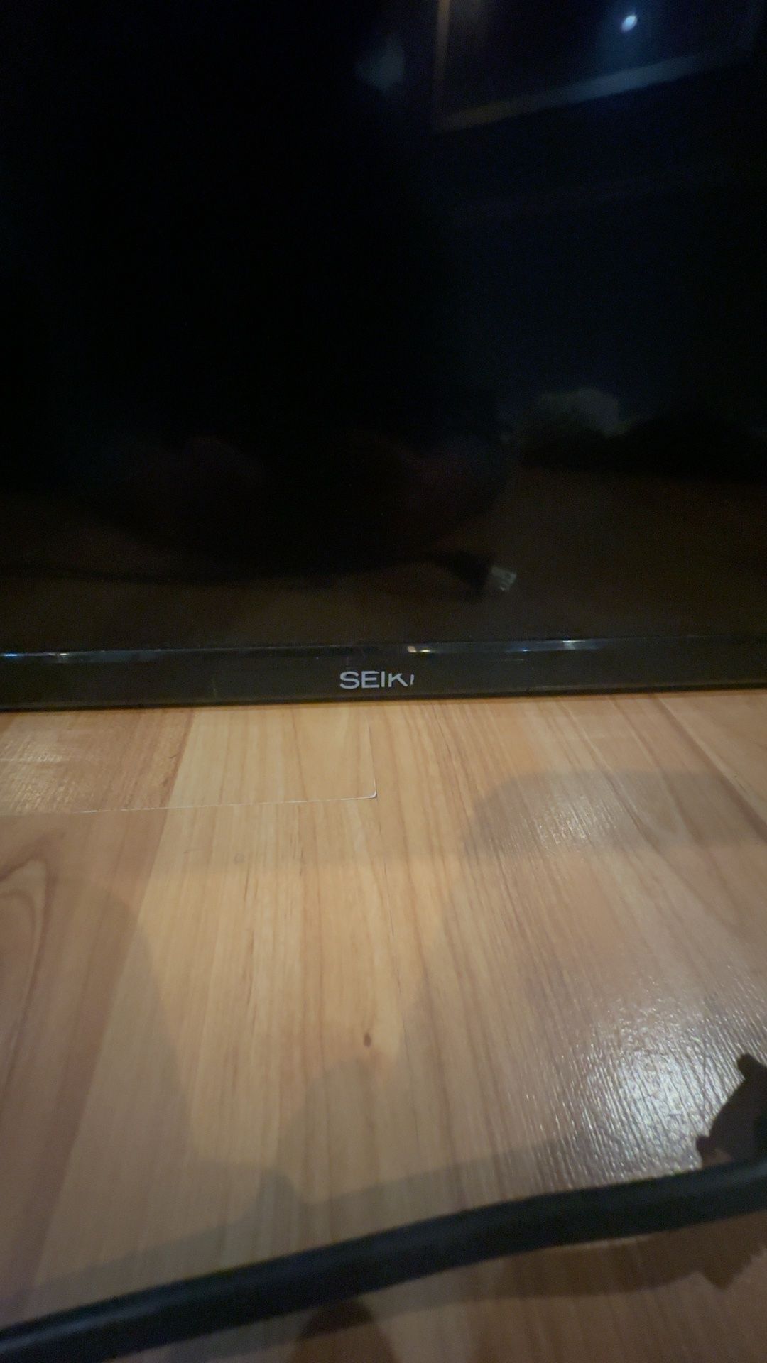 Seiki 32-inch LED TV