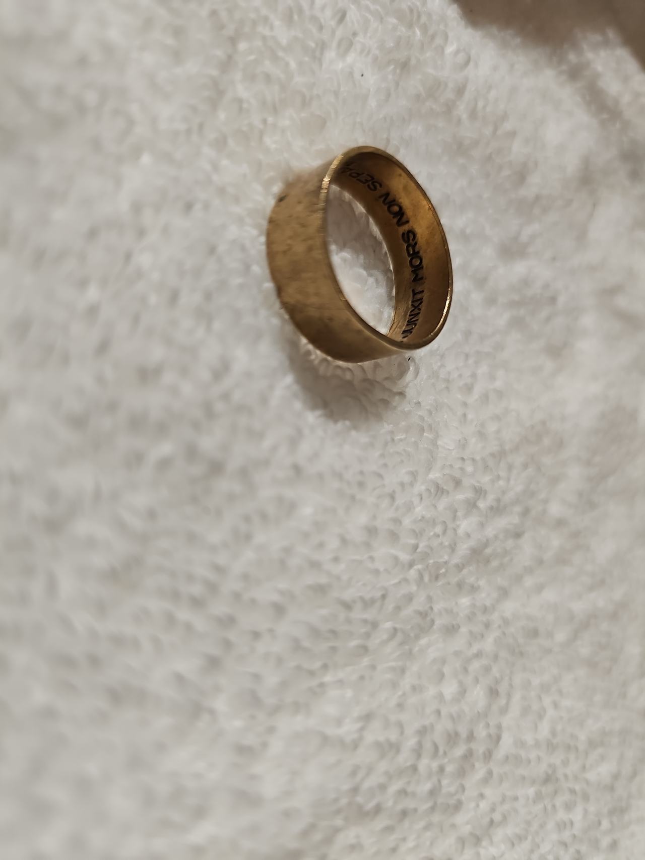 Rayco 10K Gold Quis Separabit Ring