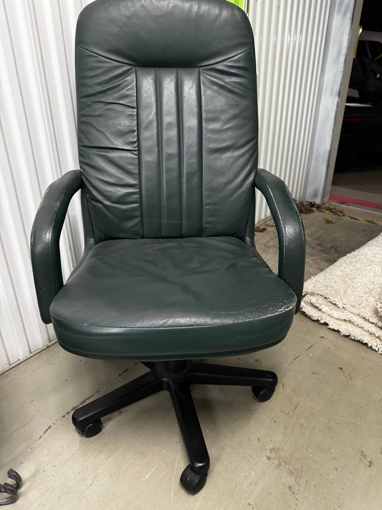 Green Leather Executive Office Chair