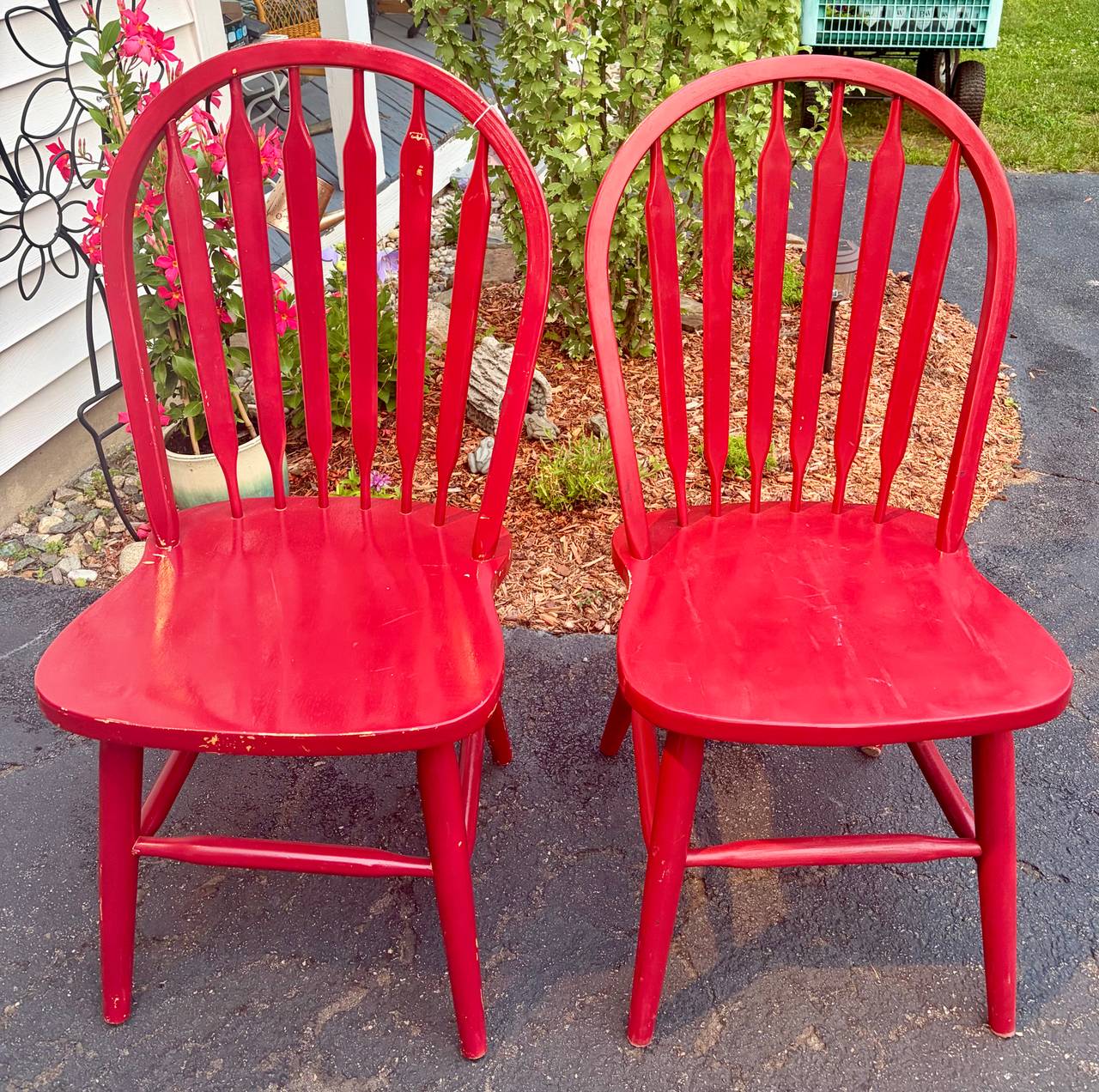 Amesbury Chair Red Arrowback Windsor Dining Chairs - Pair