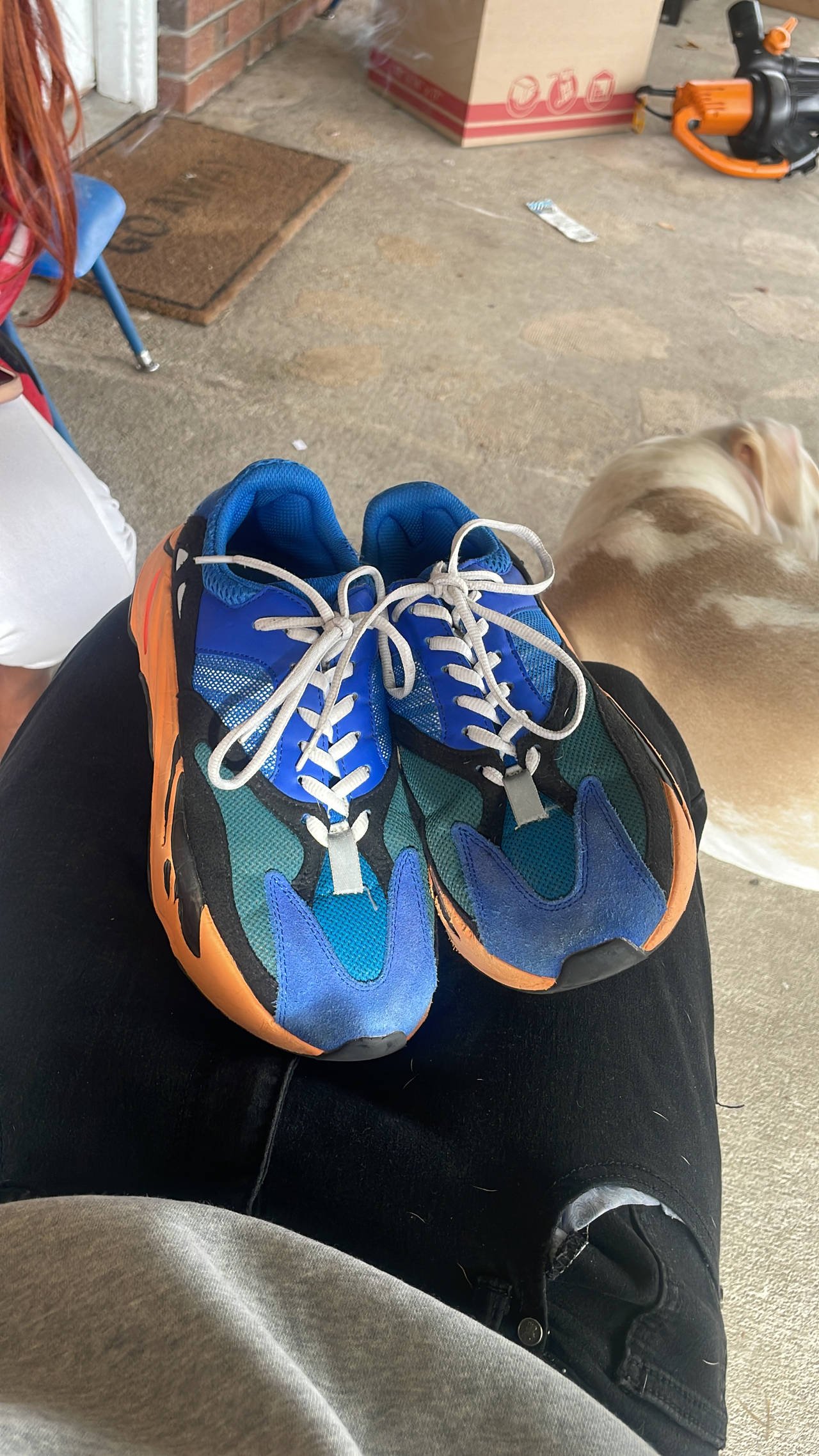 Adidas Yeezy Boost 700