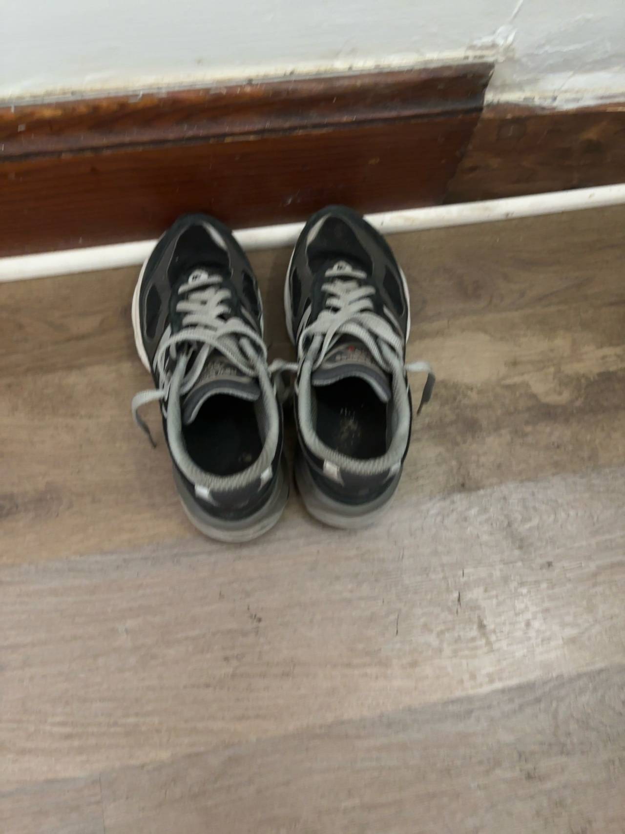 New Balance 990v6 Black/Gray Sneaker