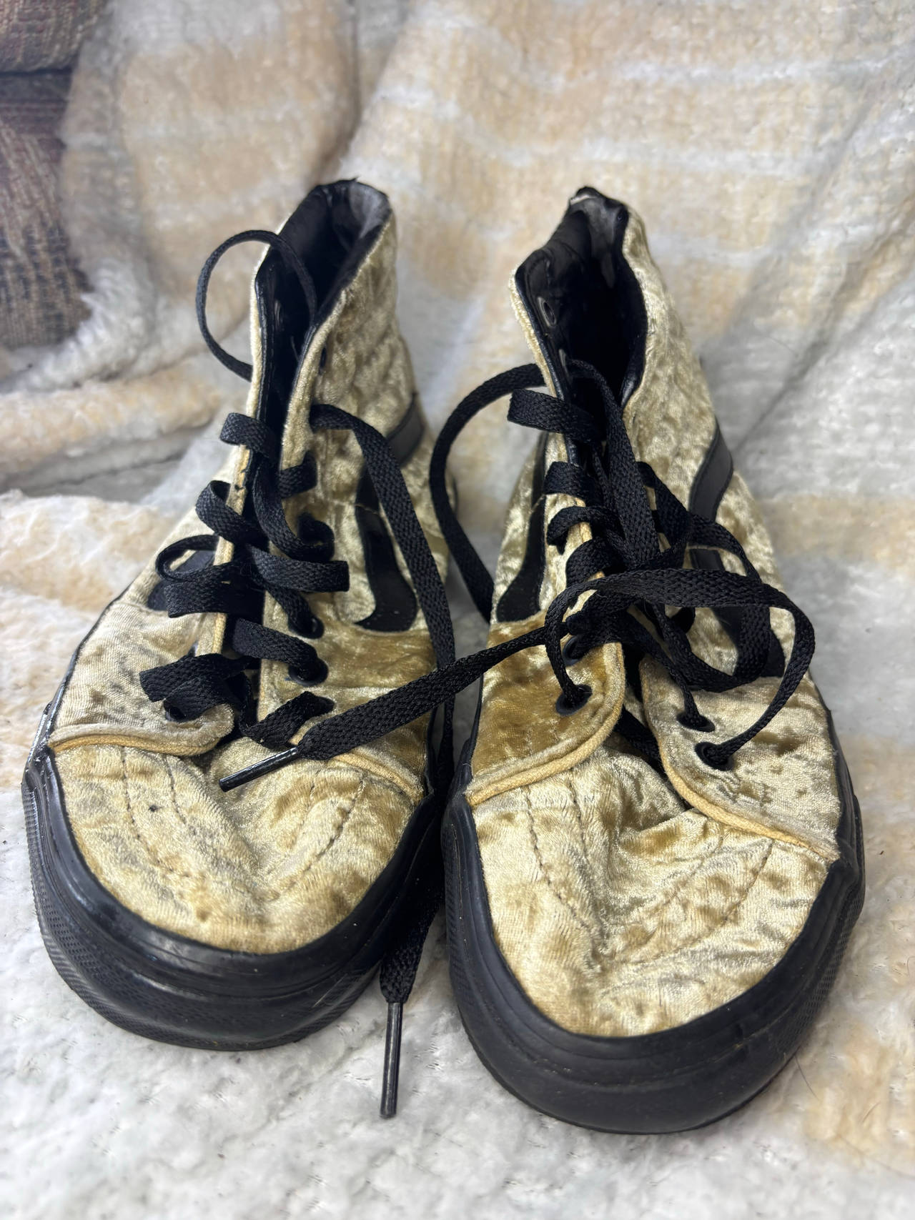 Vans Sk8-Hi Crushed Velvet Gold/Black