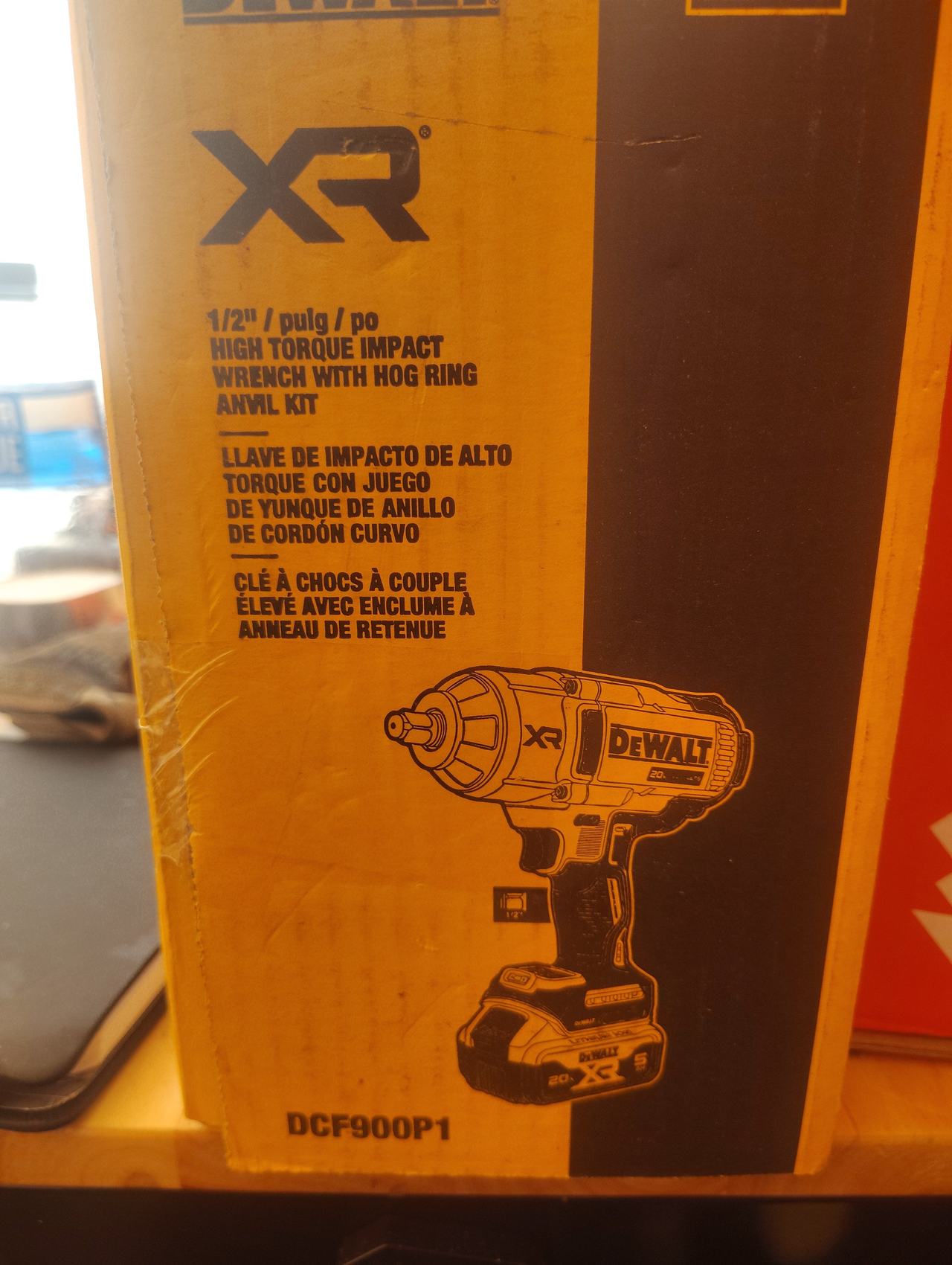DeWalt 20V MAX XR 1/2 in. High Torque Impact Wrench Kit with Hog Ring Anvil