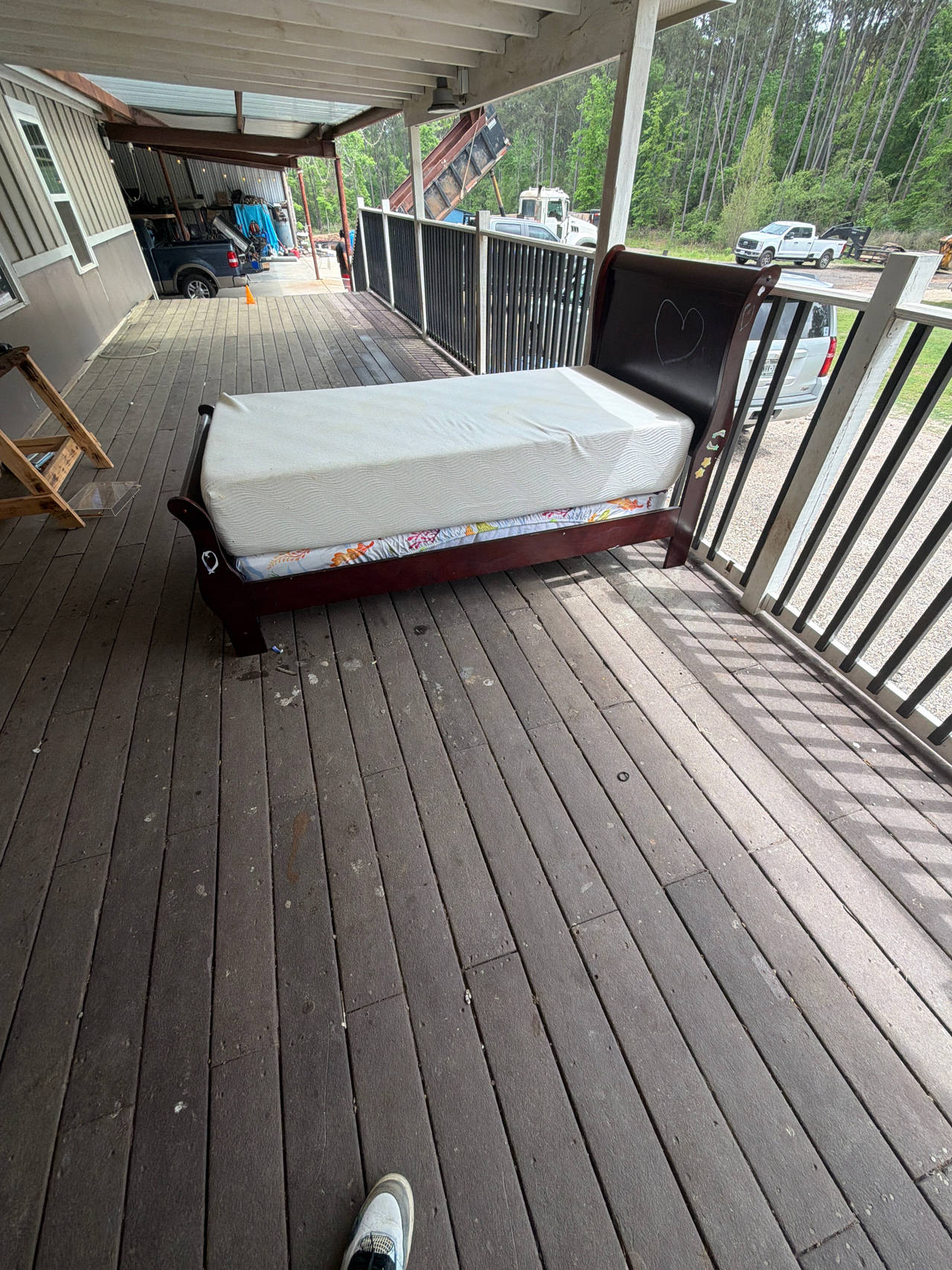 Twin Size Wooden Sleigh Bed with Mattress