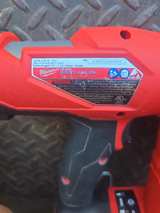 Milwaukee M18 FUEL 18-Gauge Brad Nailer - Image 3