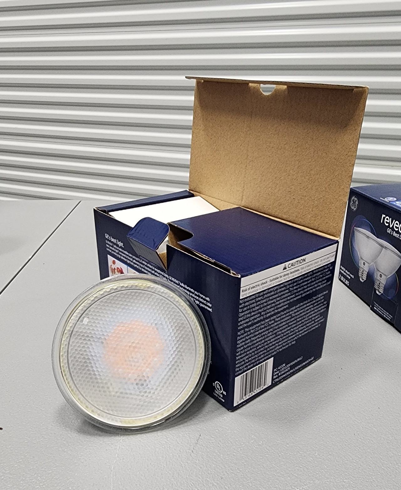 GE Reveal HD+ LED PAR30 Short Neck 75W Replacement Bulbs, 2-Pack