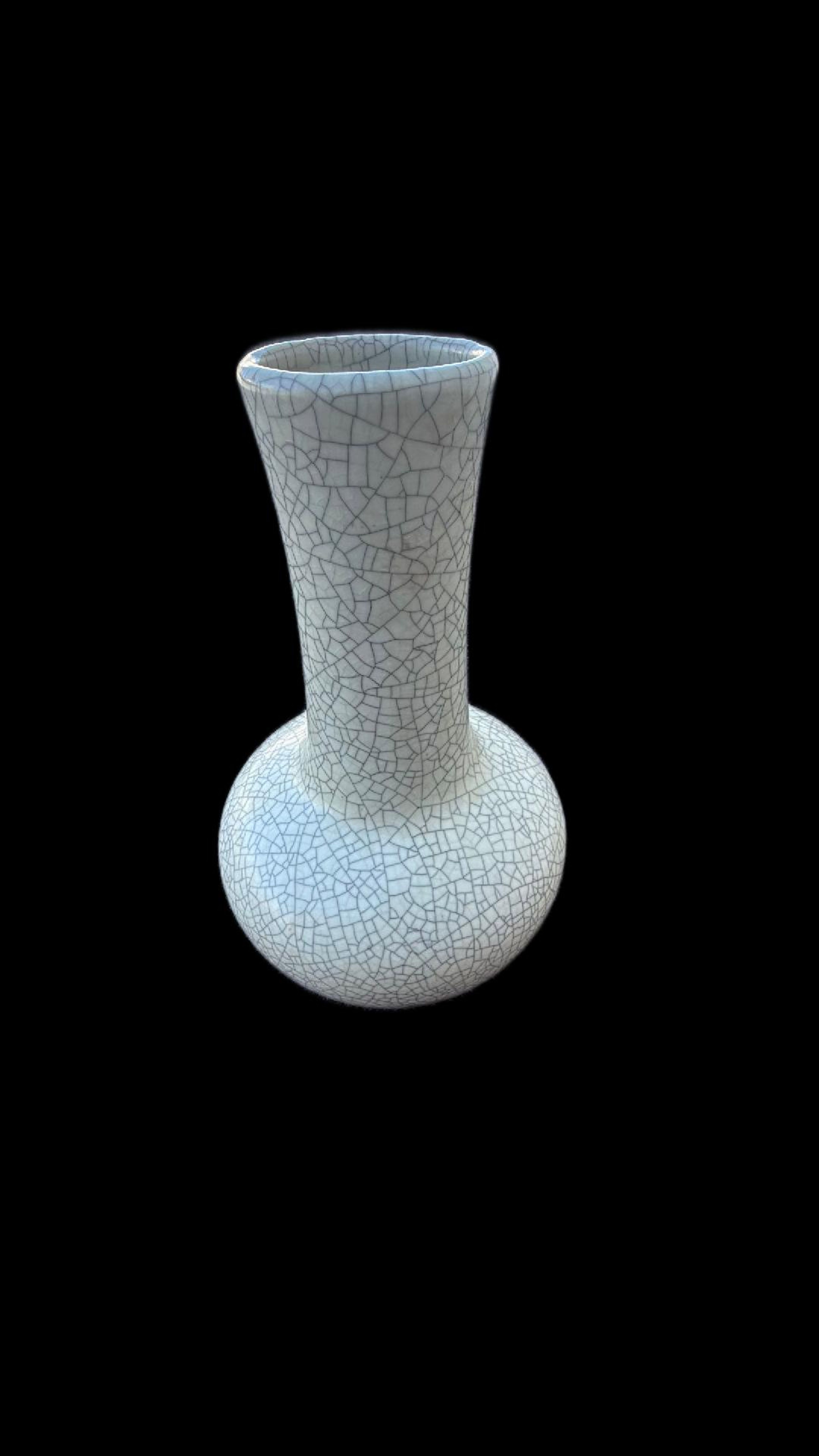 Chinese Guan Ware Style Celadon Crackle Glaze Porcelain Vase - Image 5