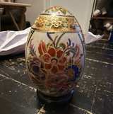 Vintage Japanese Satsuma Style Porcelain Egg with Stand- floral details - Image 3