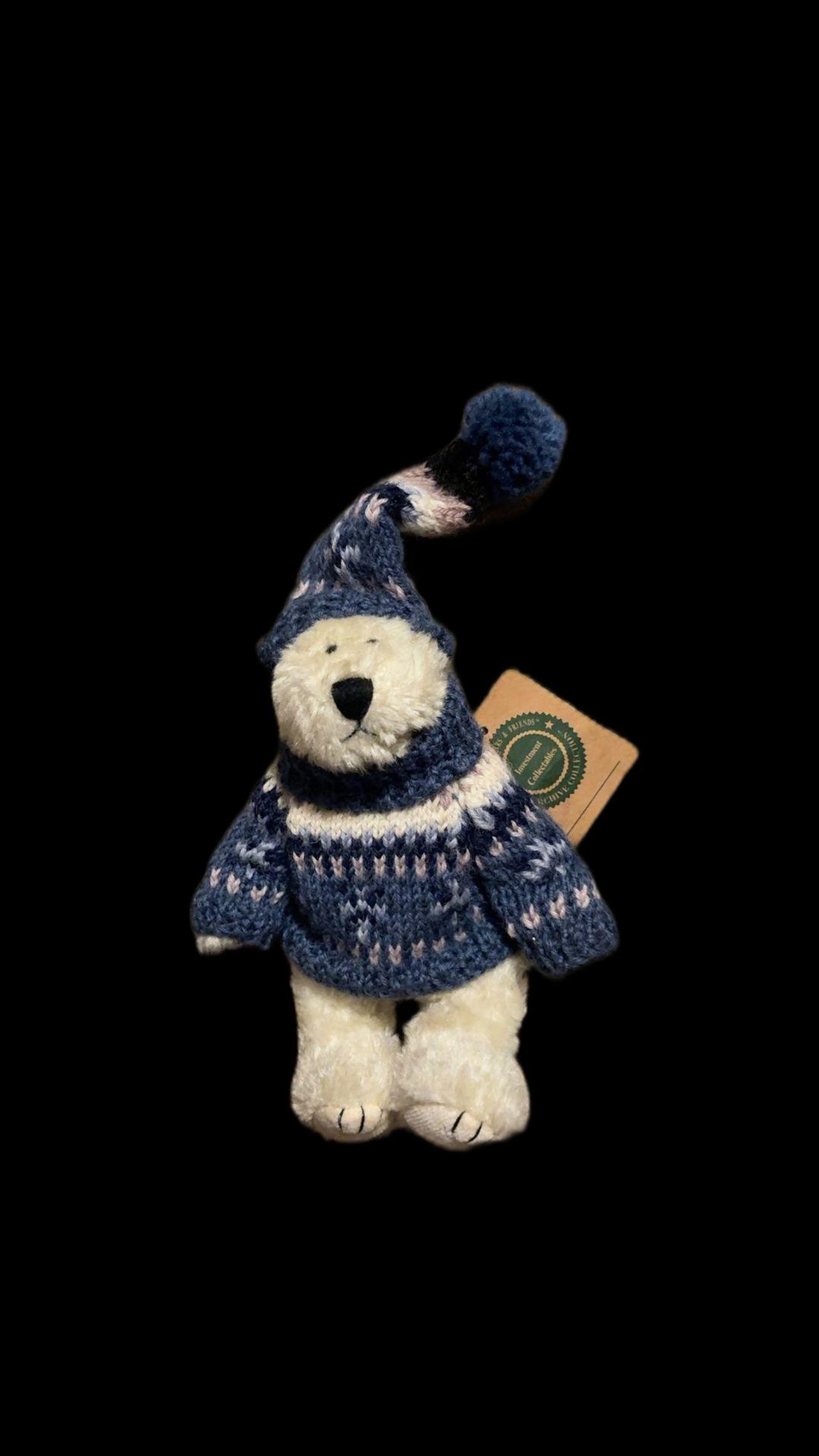 Boyds Knut V. Berriman White Plush Bear with Blue Sweater