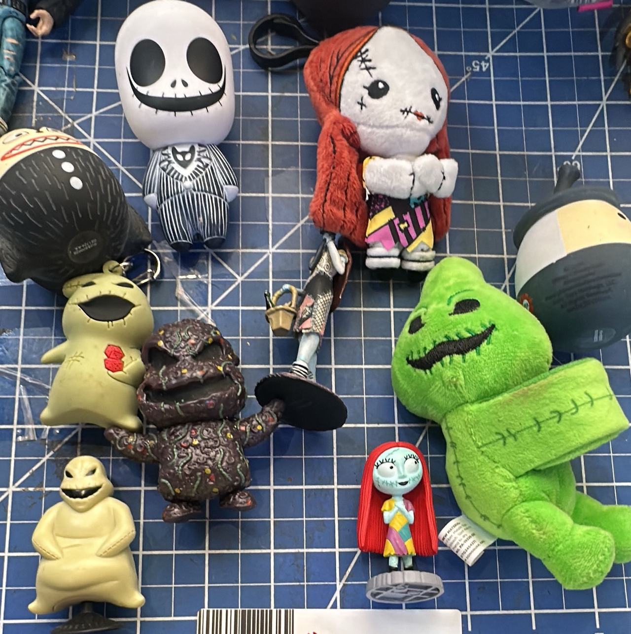 Disney The Nightmare Before Christmas Mini Figure and Keychain Lot. 151