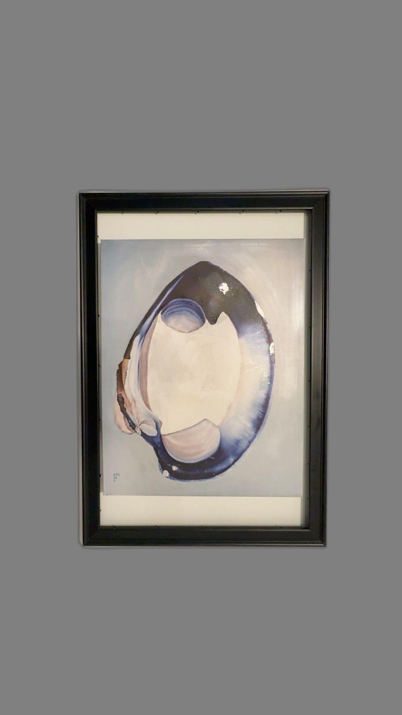 Art Clam Shell Print by Eric Lutes