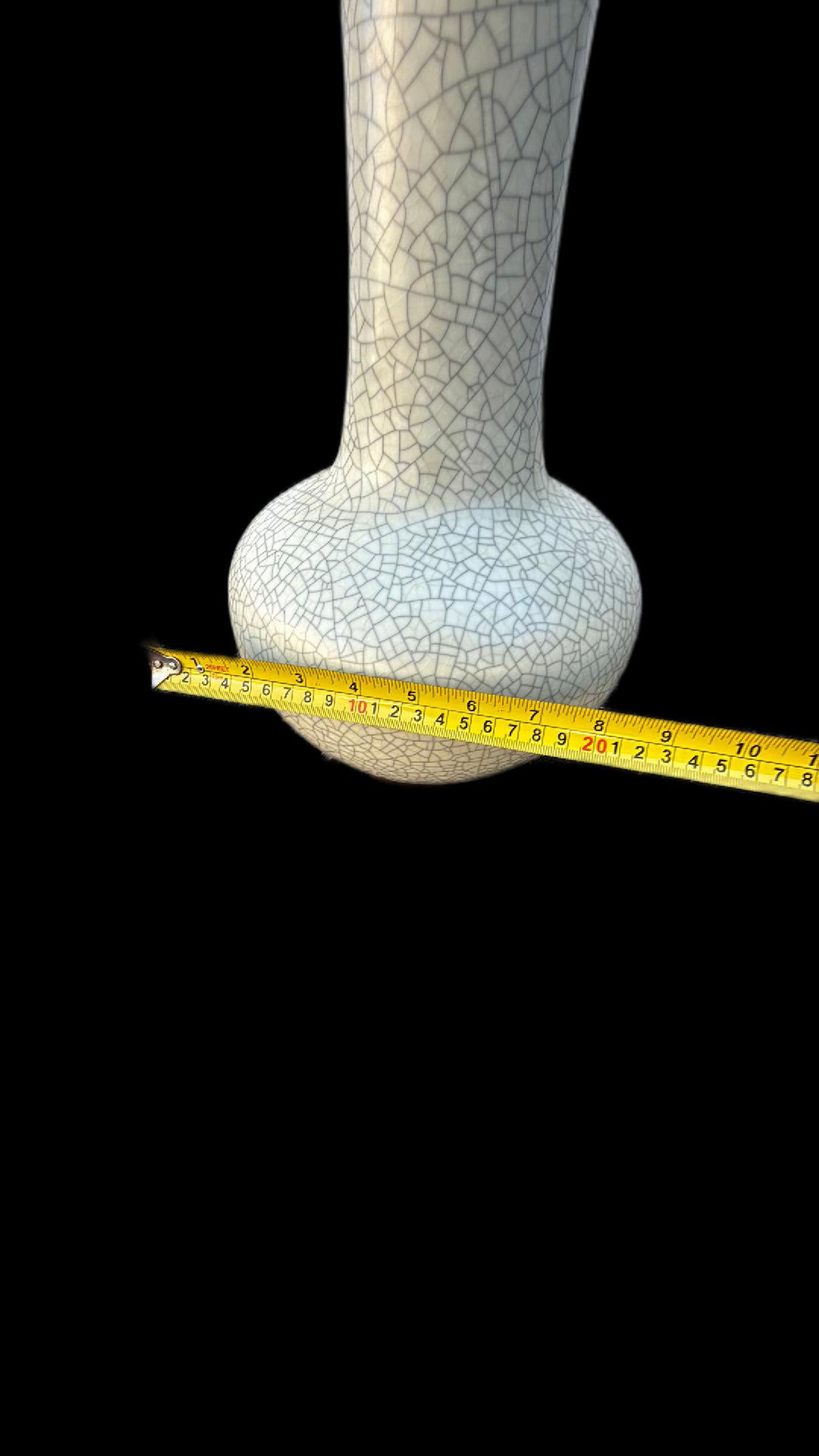 Chinese Guan Ware Style Celadon Crackle Glaze Porcelain Vase - Image 3