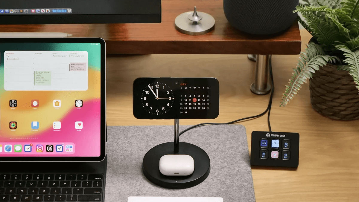 9 MagSafe iPhone Stands That Are Perfect for iOS 17's StandBy Feature