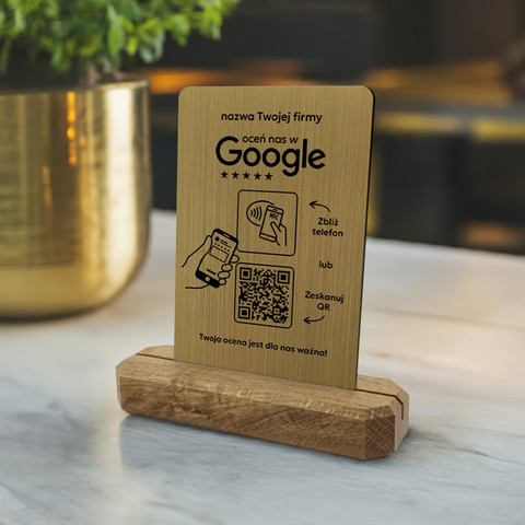 Stojak, prezenter z QR i NFC do zbierania opinii w Google, nazwa firmy, podkład dębowy, złoty klasyczny