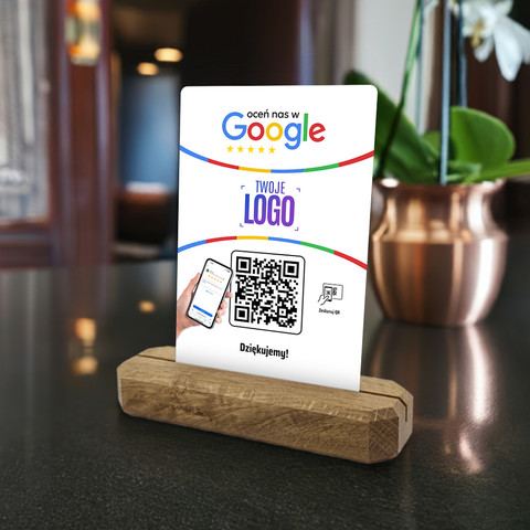 Stojak, metalowa karta z QR i Twoim logo do zbierania opinii w Google, podkład dębowy, biała