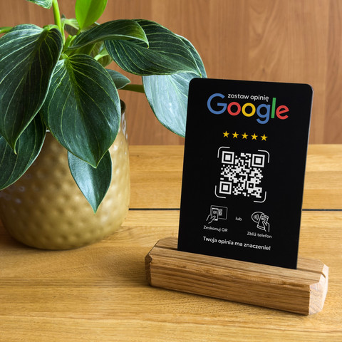 Stojak, prezenter z QR i NFC do zbierania opinii w Google, podstawa drewniana, czarny, wzór 4