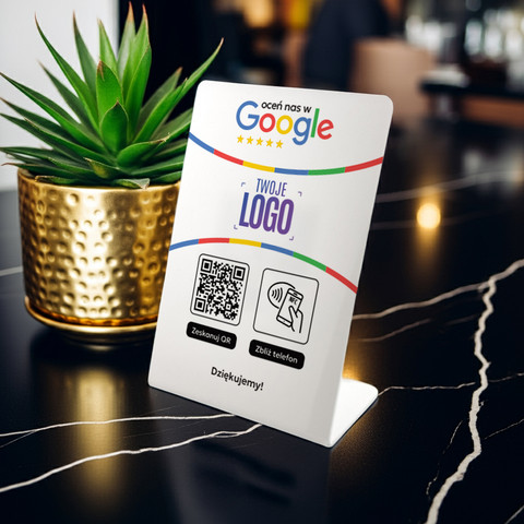 Stojak, prezenter gięty z QR, NFC i logo firmy do zbierania opinii w Google, biały, wzór 1