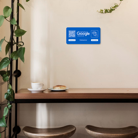 Tabliczka na drzwi lub ścianę z kodem QR i tagiem NFC do zbierania opinii w Google, niebieska