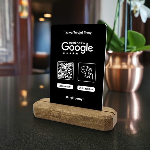 Stojak, prezenter z QR i NFC do zbierania opinii w Google, nazwa firmy, podkład dębowy, czarny
