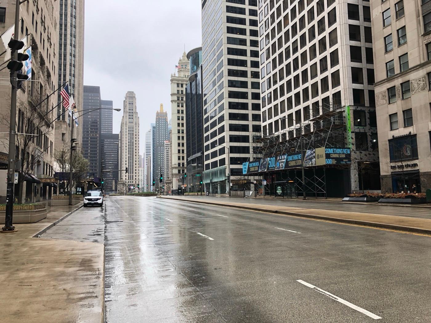 Empty Chicago during COVID