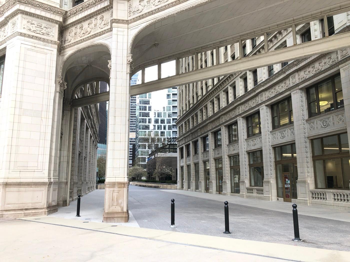 Empty Chicago during COVID