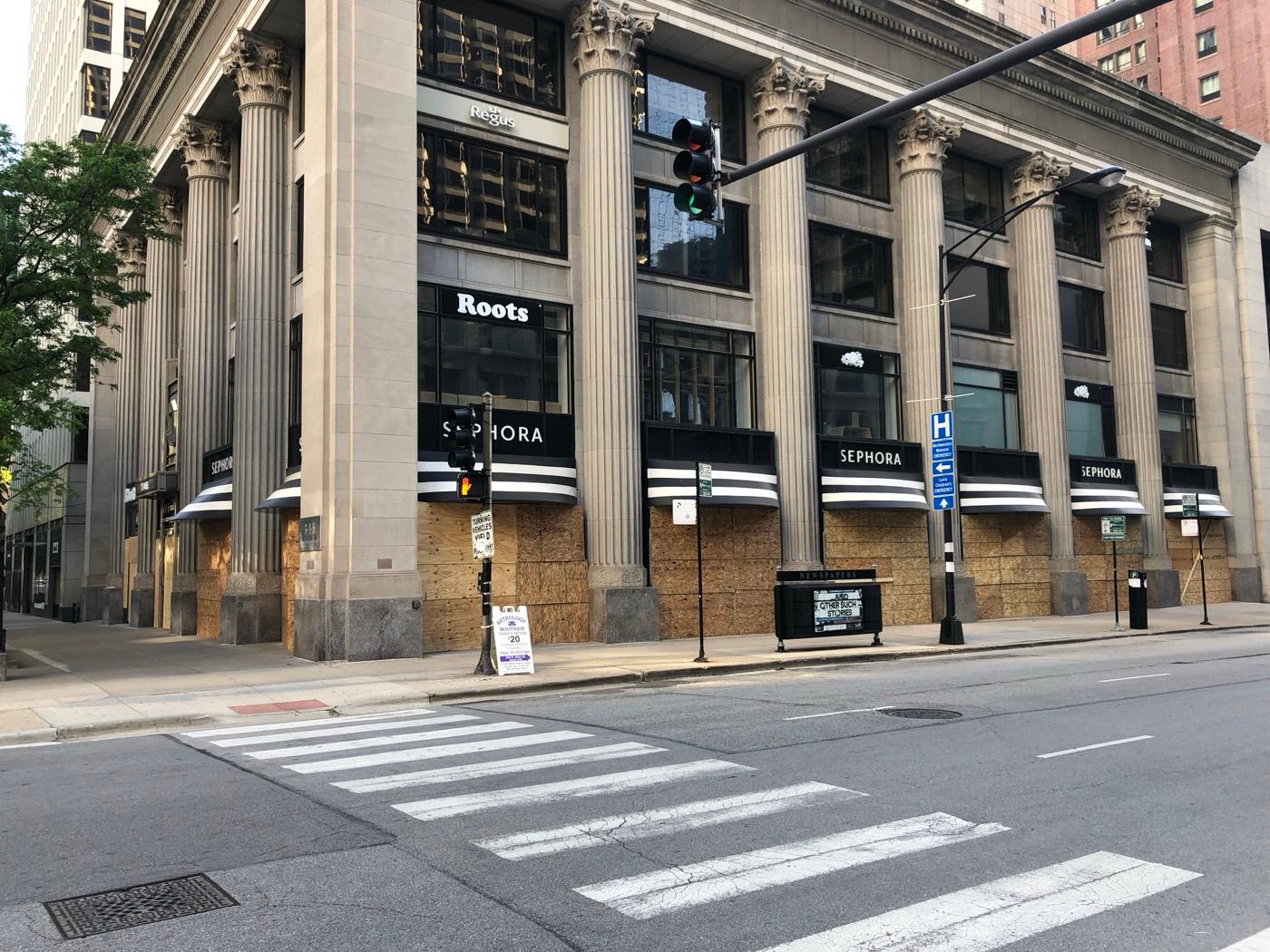 Empty Chicago during COVID