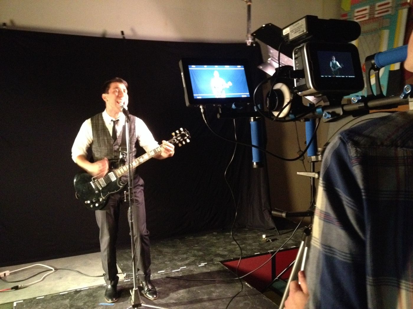 Behind the scenes of the Bye Bye Love shoot