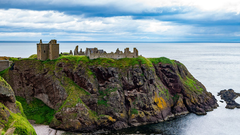 טִירַת דָּאנוֹטָאר (Dunnottar Castle) טרק סקוטלנד