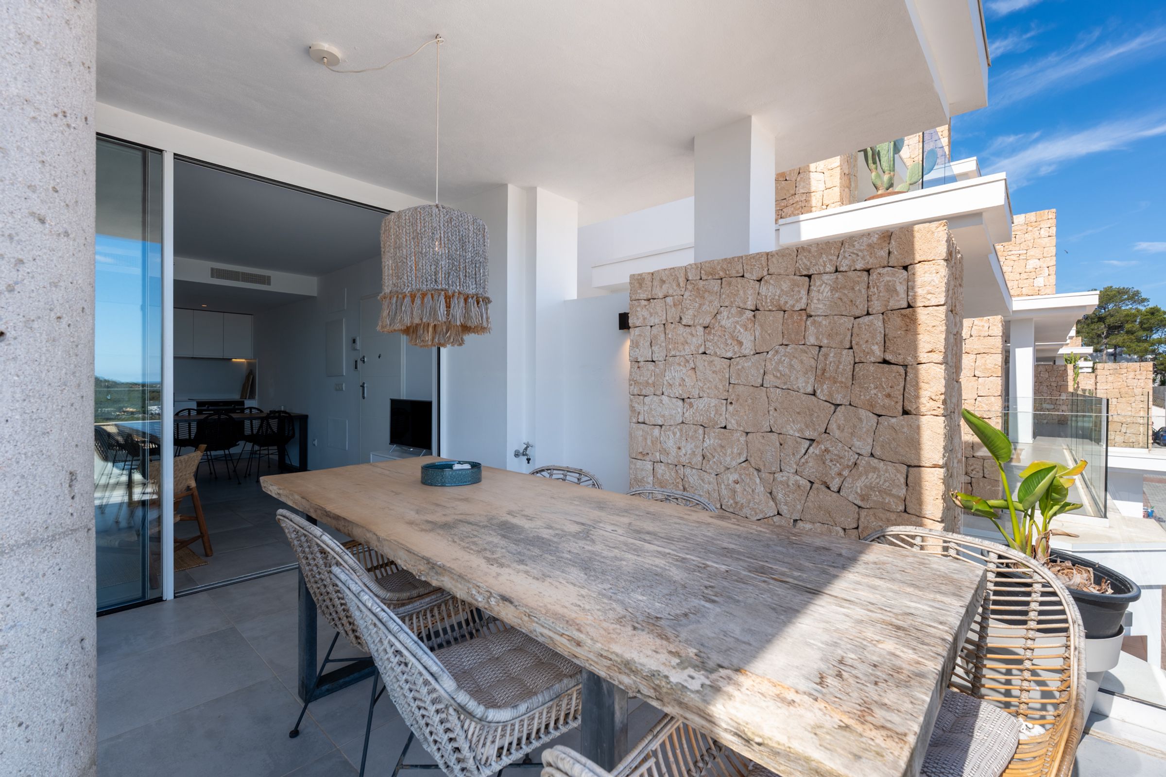 Royal Estates Vadella 15 5 26 4