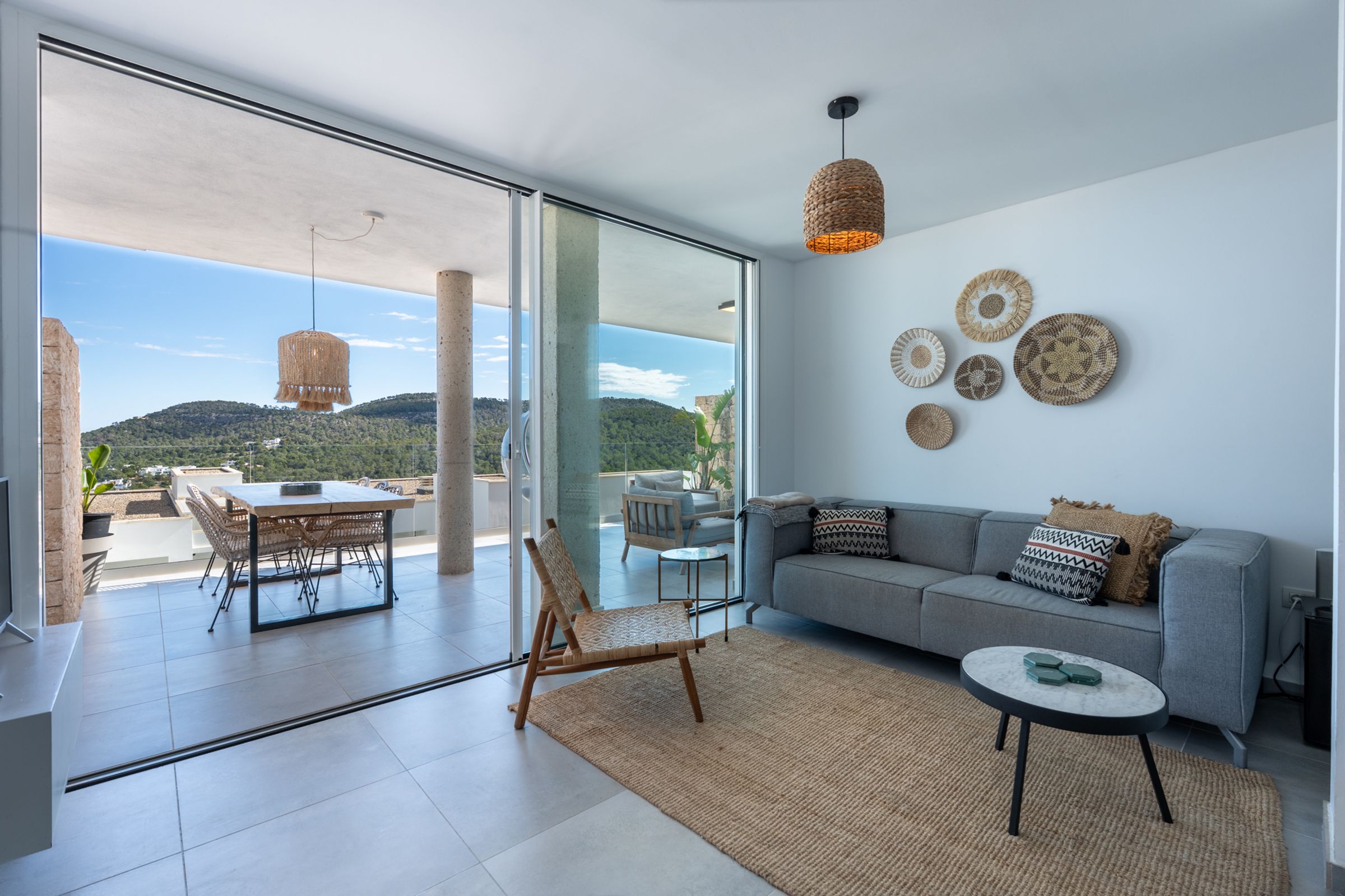 Royal Estates Vadella 15 5 26 7