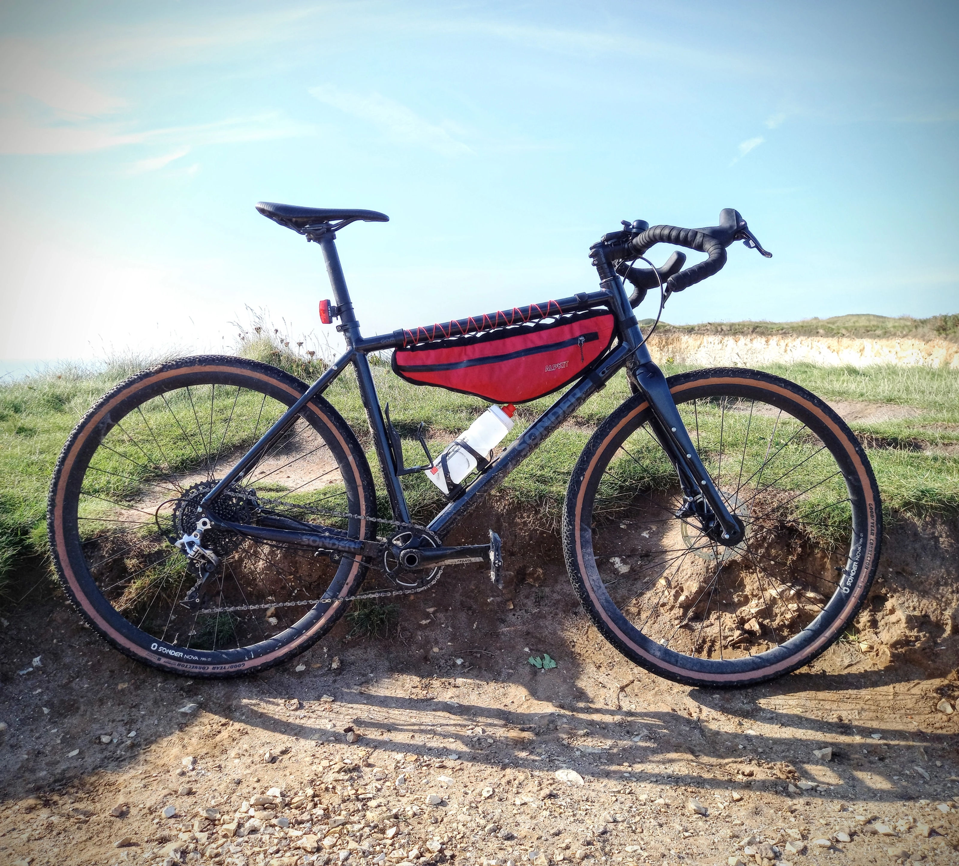 Award winning gravel bike Sonder Camino