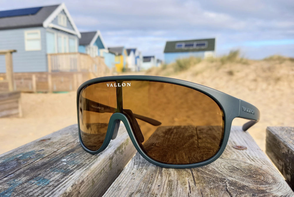 VALLON Watchtowers - sustainable sunglasses for gravel riders