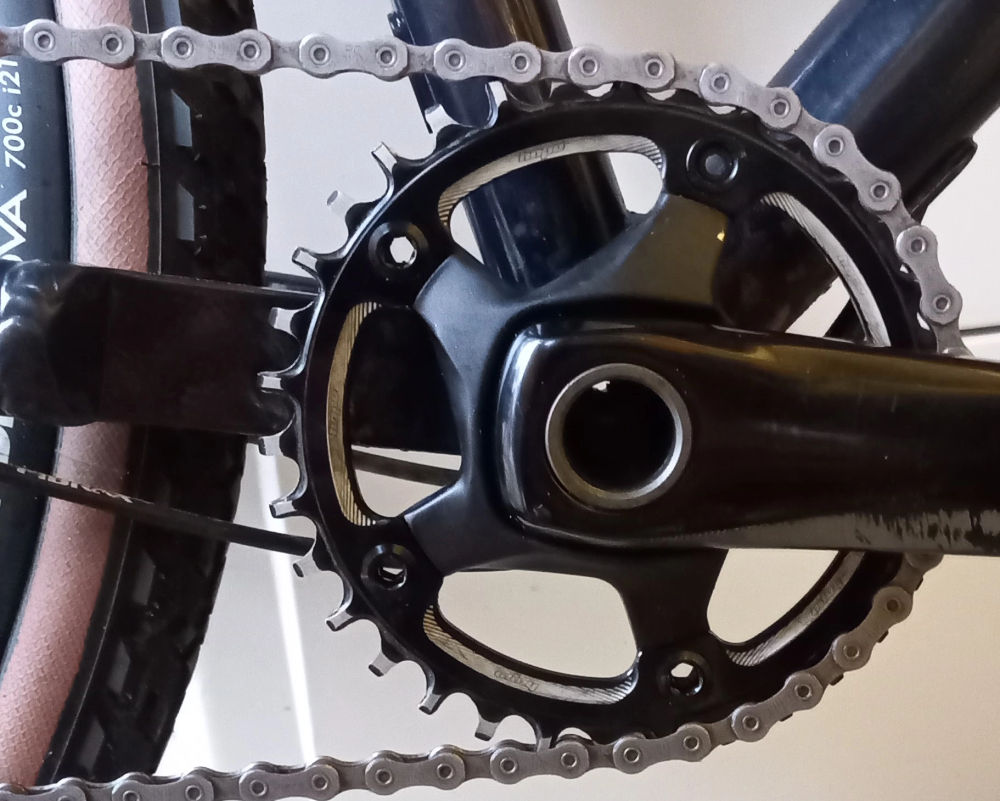 Hope Retainer Ring with a 34-tooth chainring