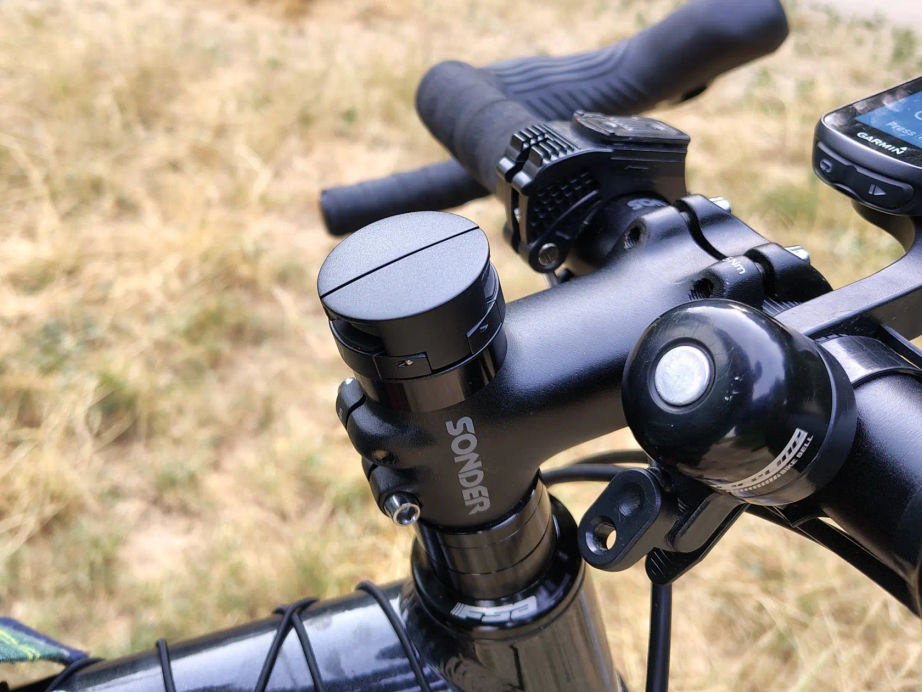 Loop Micro Mount installed on a gravel bike stem cap looking clean and low profile