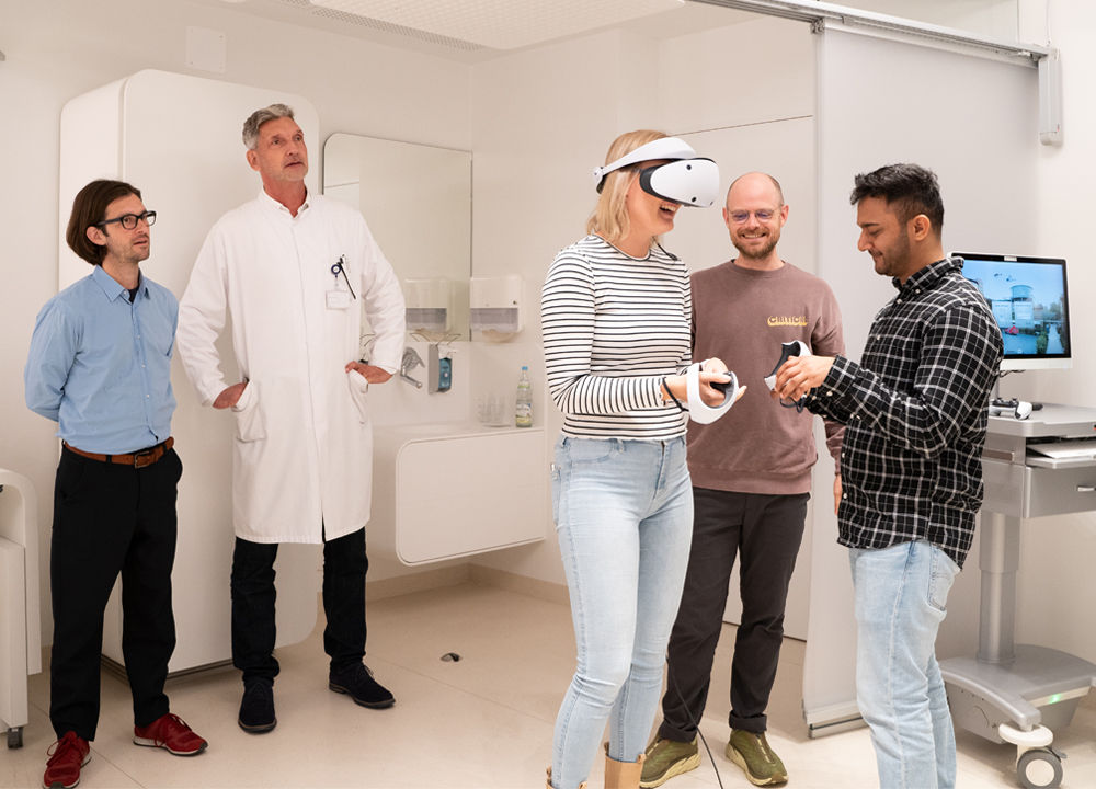 Digital Health Studierende testen digitale Inklusion in der ukb brain cloud 1.0