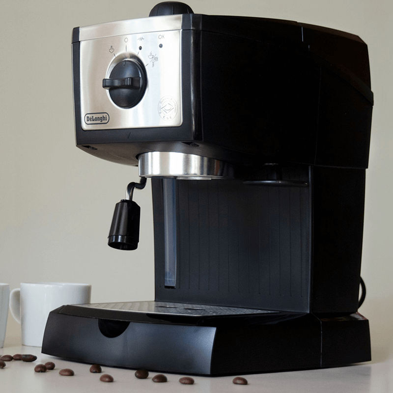 Nên mua máy pha cà phê DeLonghi EC155 cho quán nhỏ của bạn