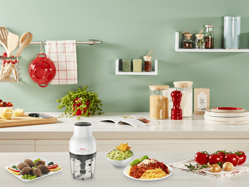 May-xay-thit-Tefal-Moulinette-Essential-MB520138-thiet-ke-dep-mat.png