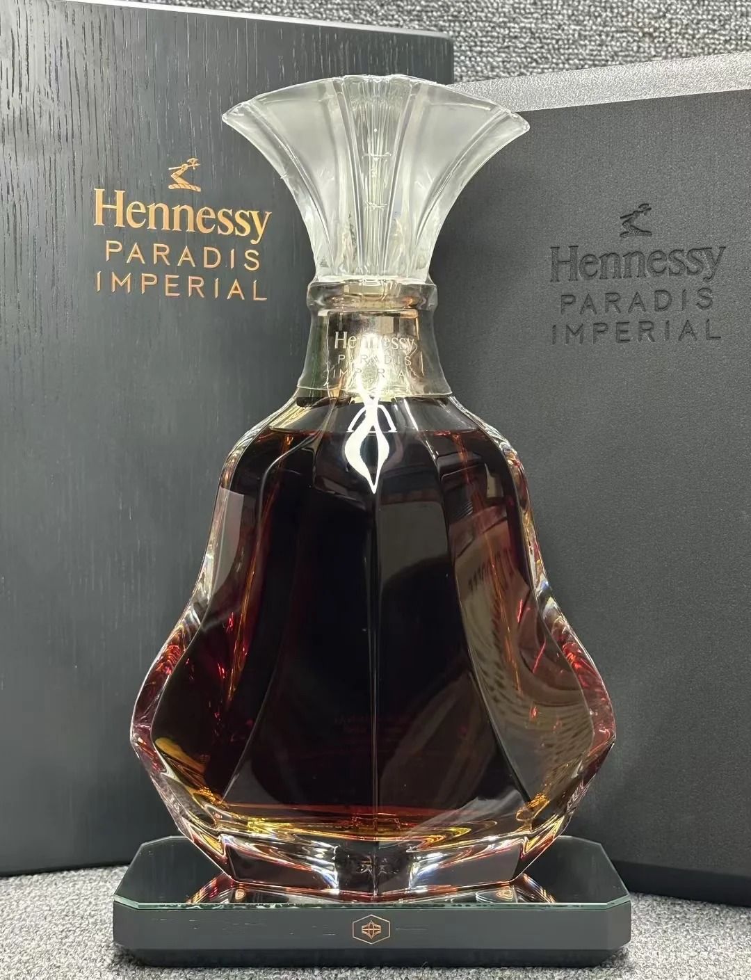 軒尼詩 Hennessy 回收成功案例｜Paradis Imperial（皇禧限量款）｜封條完整｜盒況乾淨｜木盒五金無鬆動｜已完成驗真交收（匿名案例）