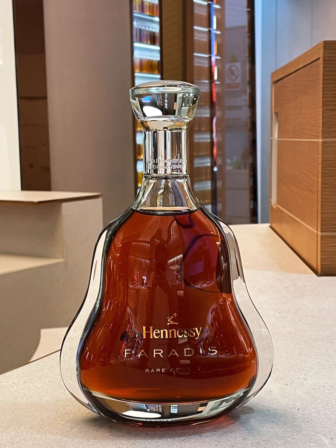 軒尼詩 Hennessy 回收成功案例｜Paradis 杯莫停（百樂廷水晶瓶）｜配件齊全｜封條完整｜封口貼合緊密｜已完成驗真交收（匿名案例）