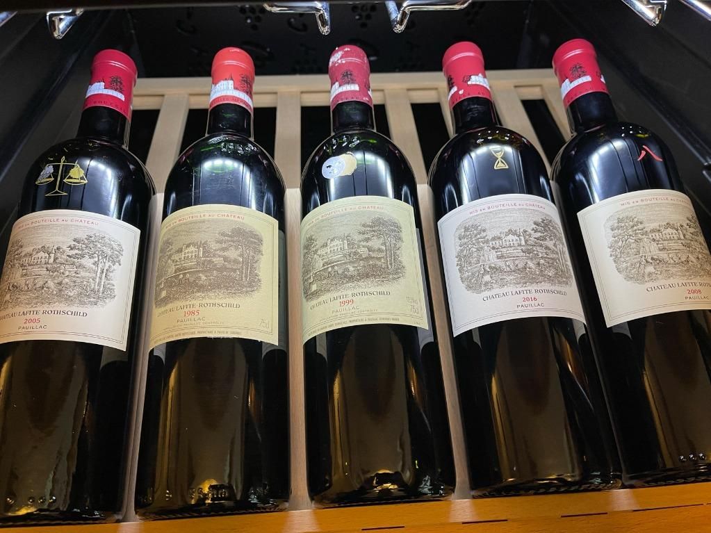 拉菲古堡多個滿分年份的珍藏系列